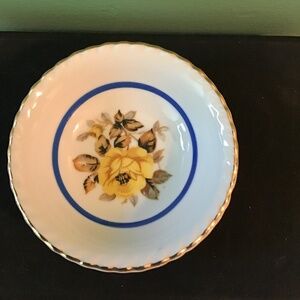 Vintage Japanese Collectible Retired Mini Floral Saucer With‎ Gold & Silver